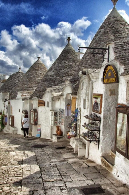 Tour Monopoli, Polignano, Alberobello, and Locorotondo From Bari - Included Cultural Experiences