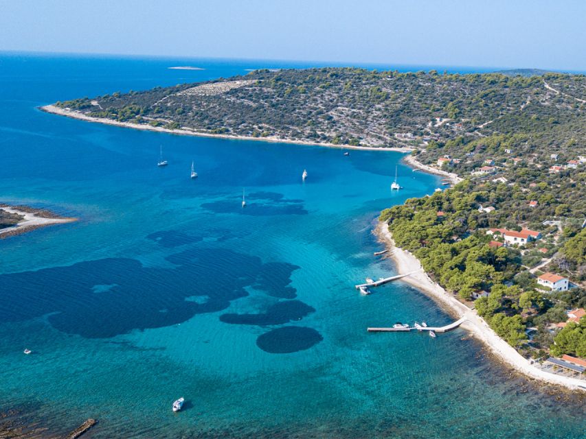 Trogir: Private Speedboat Tour to Blue Lagoon and 3 Islands - Drvenik Veli and Maslinica