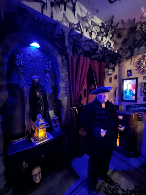 Vampire Ghost Adventures: Walking Tour With Haunted Objects - Cancellation Policy