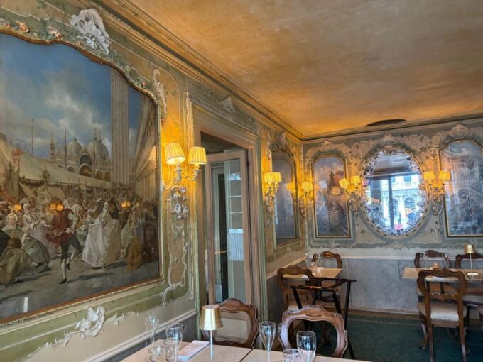 Venice Delights: Coffee & Food Experience Walking Tour - Discovering Venetian Coffee Landmarks