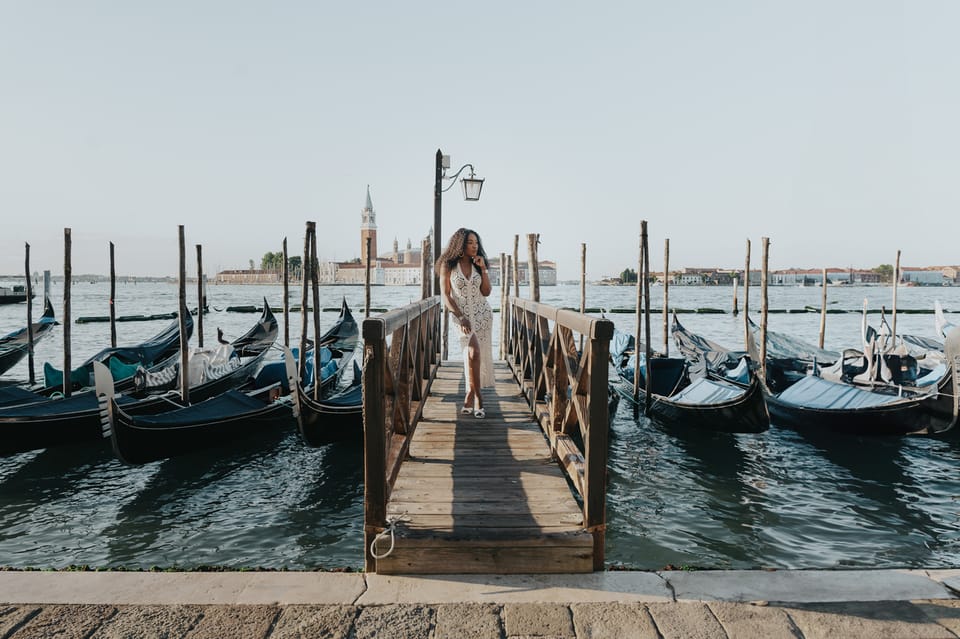 Venice: Private Photoshoot With Professional Photographer - Tips for Your Photoshoot