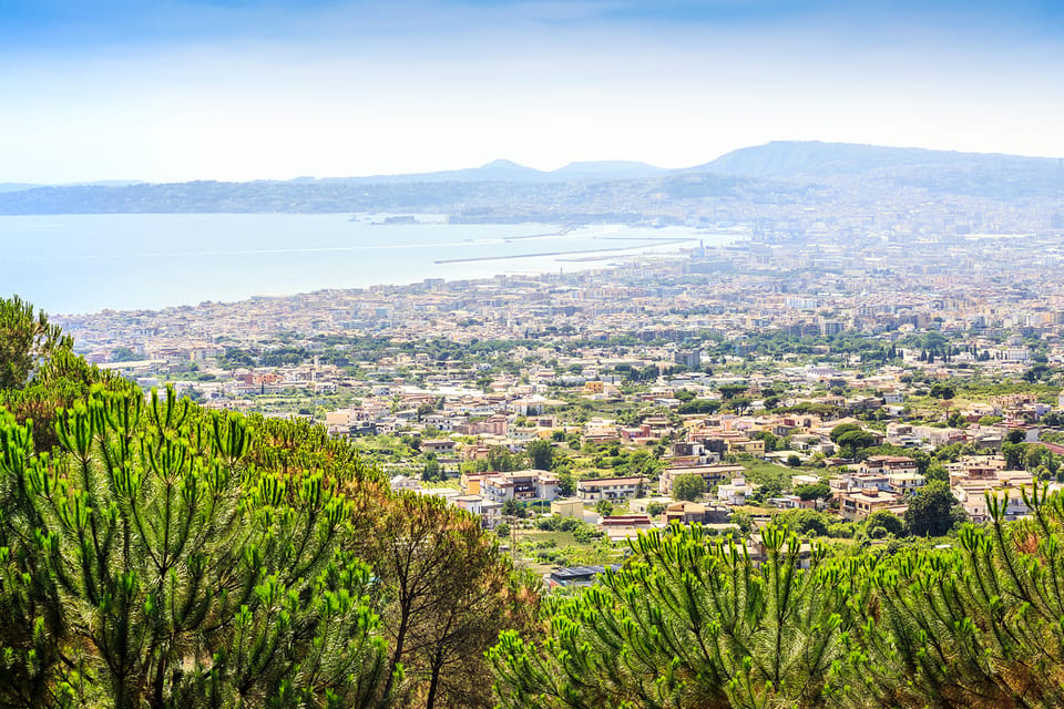 Vesuvius National Park Transfer - Exploring the Crater