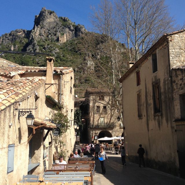 Vineyards and Village of the Languedoc - Practical Information for Travelers