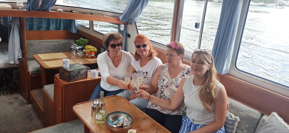 Wannsee: 4h Private Seven Lakes Boat Tour With Skipper - Tour Duration and Pricing