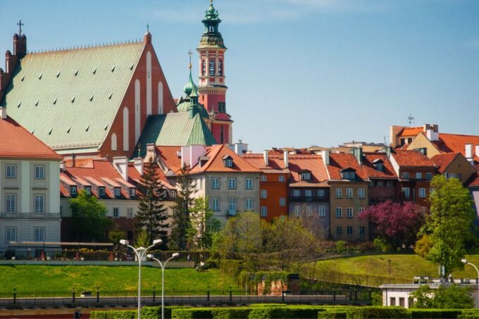 Warsaw: First Discovery Walk and Reading Walking Tour - Booking and Cancellation Policies