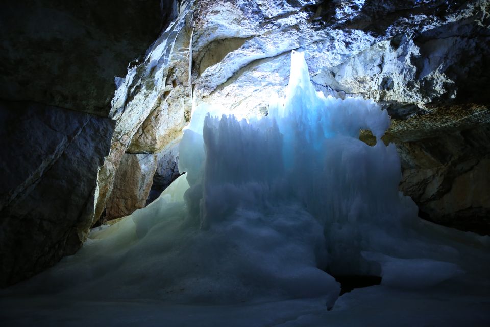 Werfen Ice Caves Private Tour - Accessibility Considerations