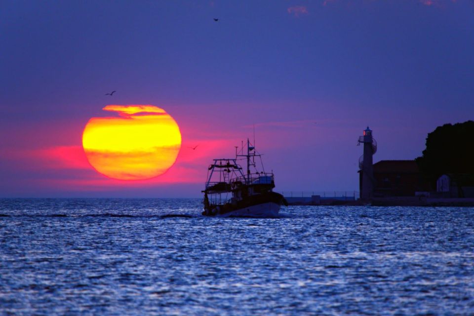 Zadar: Sunset & Night Cruise With Sparkling Wine - Frequently Asked Questions