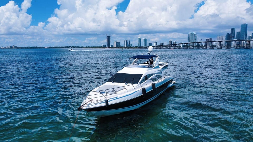 70FT Azimut Available in Miami for up to 13 People. - Frequently Asked Questions