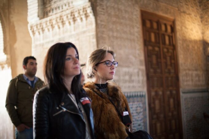 Alhambra and Nasrid Palaces and Local Food Experience - Frequently Asked Questions