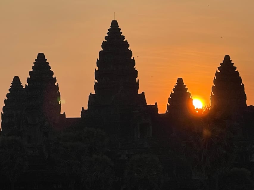 Angkor Wat Sunrise Small Group Tour in Siem Reap - Frequently Asked Questions