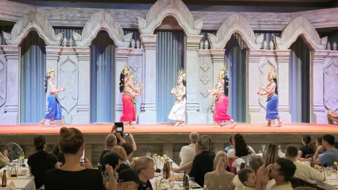 Apsara Show and Dinner With Free Shared Round Trip Transfer - Frequently Asked Questions