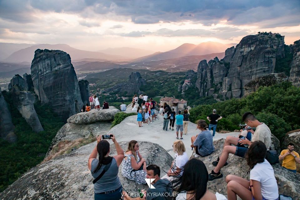 Athens: Meteora Day Trip in English/Spanish & Optional Lunch - Frequently Asked Questions