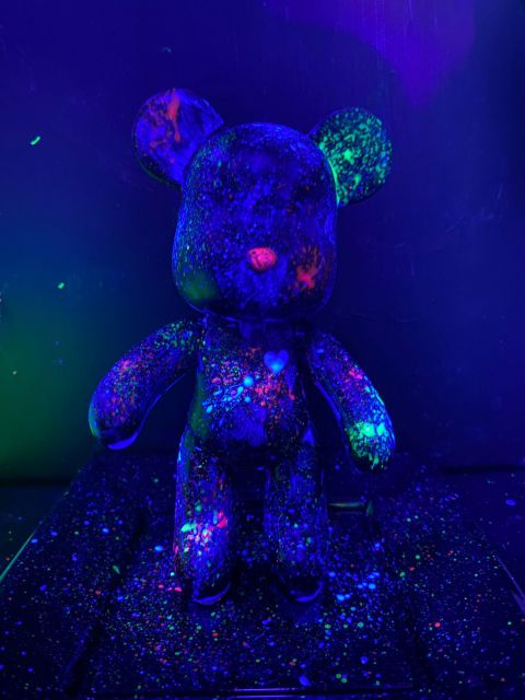 Barcelona: Bear-brick Fluorescent Painting | Wine and Art - Frequently Asked Questions