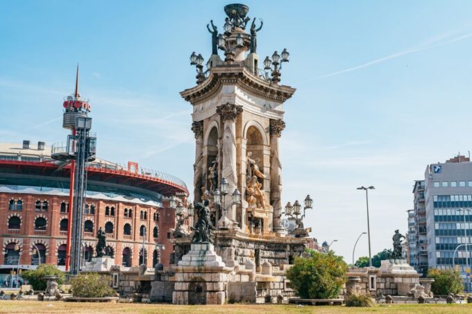 Barcelona: Hop-On Hop-Off Bus & Aquarium Tour - Frequently Asked Questions
