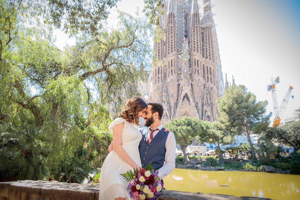 Barcelona: Private Photoshoot at Sagrada Familia - Frequently Asked Questions