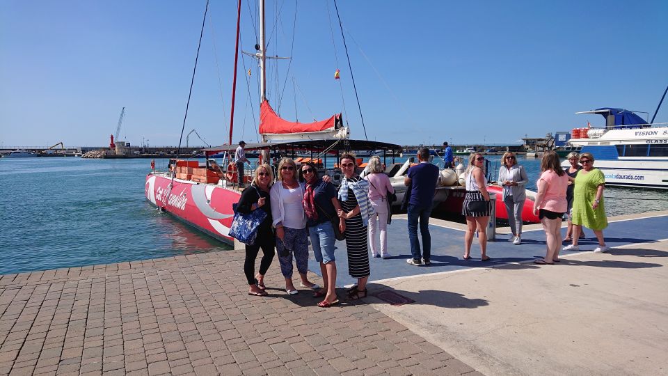 Cambrils/Salou: Coastline Catamaran 2h With Drinks, Pickup - Frequently Asked Questions