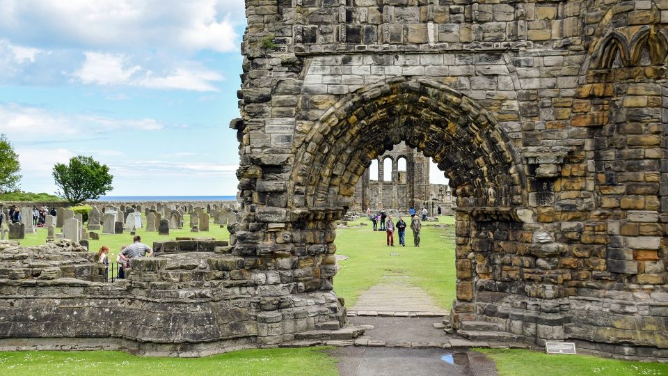 Edinburgh: St Andrews, Dunnottar Castle & Falkland Tour - Frequently Asked Questions