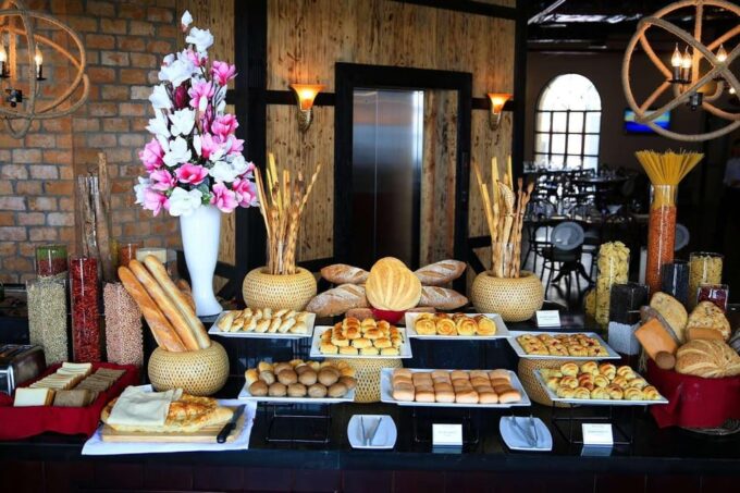Explore Ba Na Hill, Golden Bridge in the Sunset With Dinner - Frequently Asked Questions