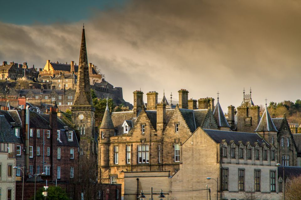 From Edinburgh: Heart of Scotland Full-Day Tour in Spanish - Frequently Asked Questions