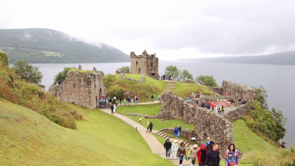 From Edinburgh: Loch Ness & Inverness Tour in Spanish - Frequently Asked Questions