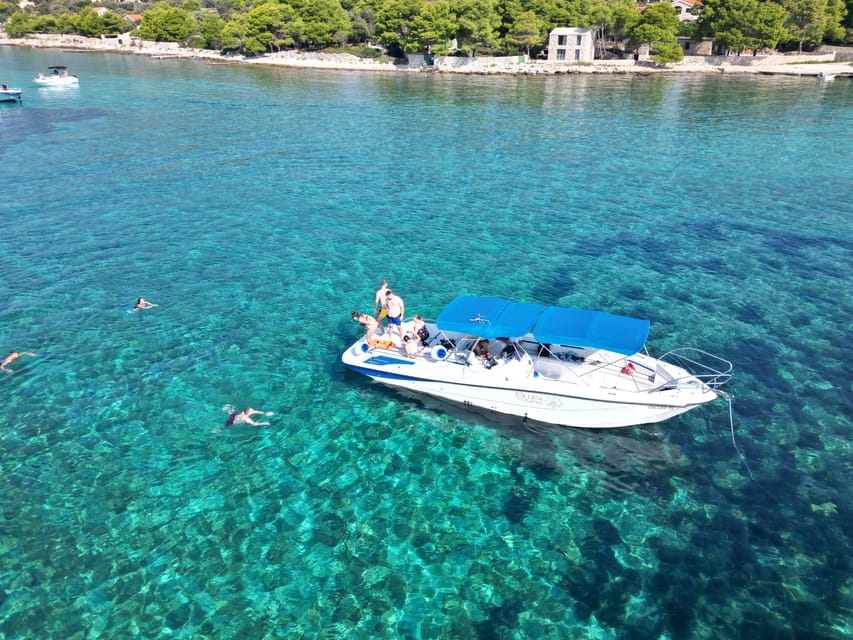 From Trogir: Private Tour to Blue Lagoon - Boat Features