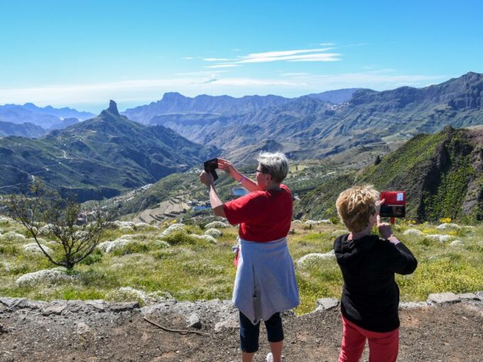 Gran Canaria 7 Highlights Small Group Tour With Tapas Picnic - Frequently Asked Questions