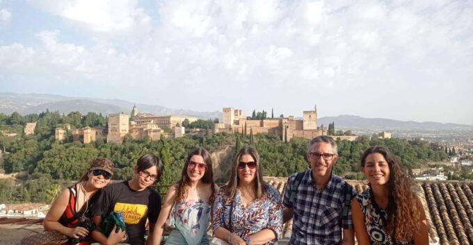Granada in Full: Albaicin & the Historic Centre - Frequently Asked Questions