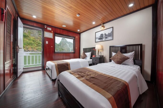 Ha Long Bay 2days1night Tour by 4-Star Luxury Junk - Frequently Asked Questions