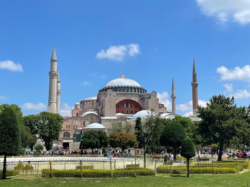 Istanbul: Basilica, Topkapi, Blue Mosque & Hagia Sophia Tour - Frequently Asked Questions