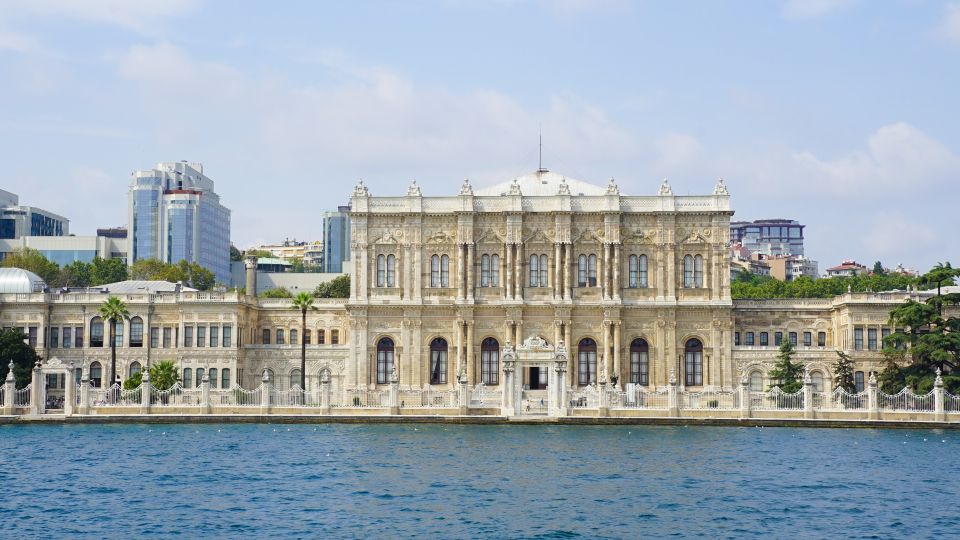 Istanbul: Explore Asian Side of Bosphorous on a Boat Cruise - Frequently Asked Questions