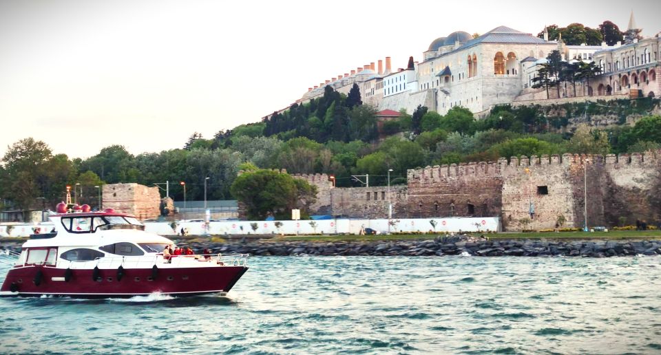 Istanbul: Old City Tour and Luxury Sunset Bosphorus Cruise - Frequently Asked Questions