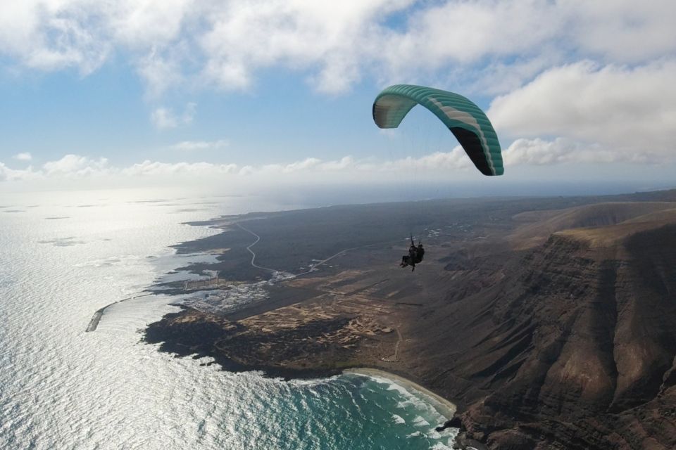 Lanzarote: Tandem Paragliding Flight Over Lanzarote - Frequently Asked Questions