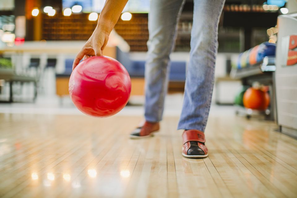 Maspalomas: Bowling Session Entry Ticket at Holiday World - Frequently Asked Questions