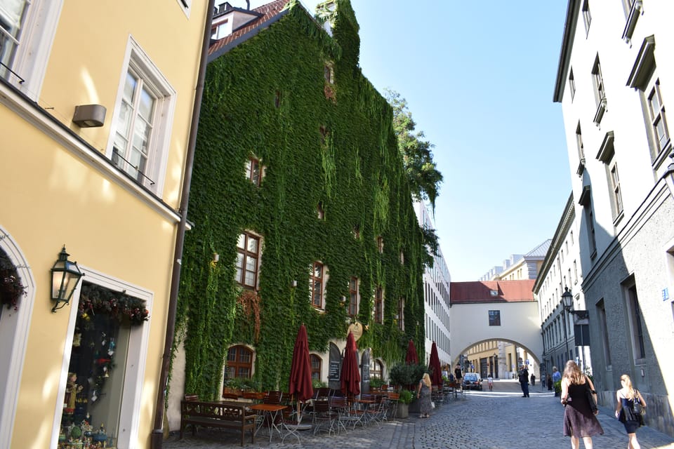 Munich: Walking Tour Highlights of the Old Town in English - Frequently Asked Questions