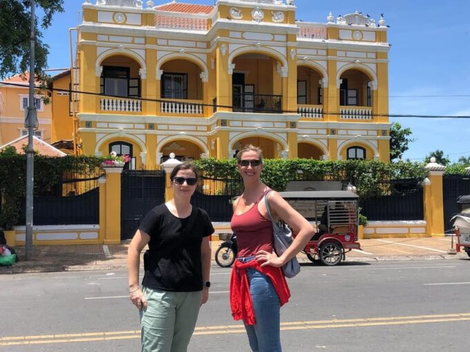 Phnom Penh: Guided Historical Day Tour by Cyclo or Tuk Tuk - Frequently Asked Questions