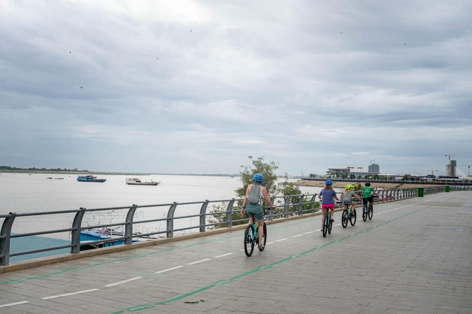 Phnom Penh: Silk Island Sunset Bike Tour Include Drinks - Frequently Asked Questions