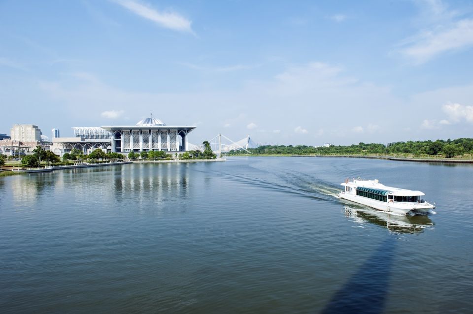 Putrajaya Visit and Lake Cruise: Tour From Kuala Lumpur - Frequently Asked Questions