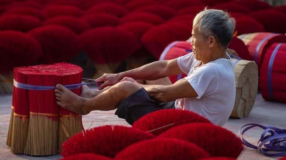 Quang Phu Cau Incense /Hat Village With Train Street 1/2 Day - Frequently Asked Questions