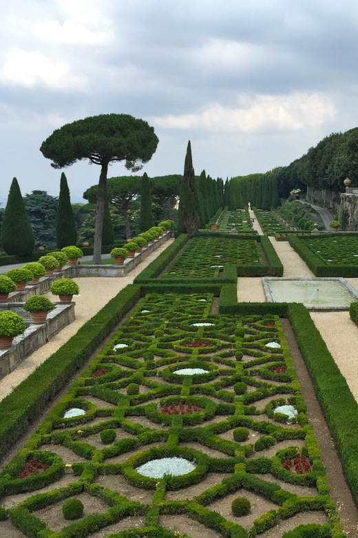 Rome: Pontifical Villa Gardens at Castel Gandolfo Minibus - Frequently Asked Questions