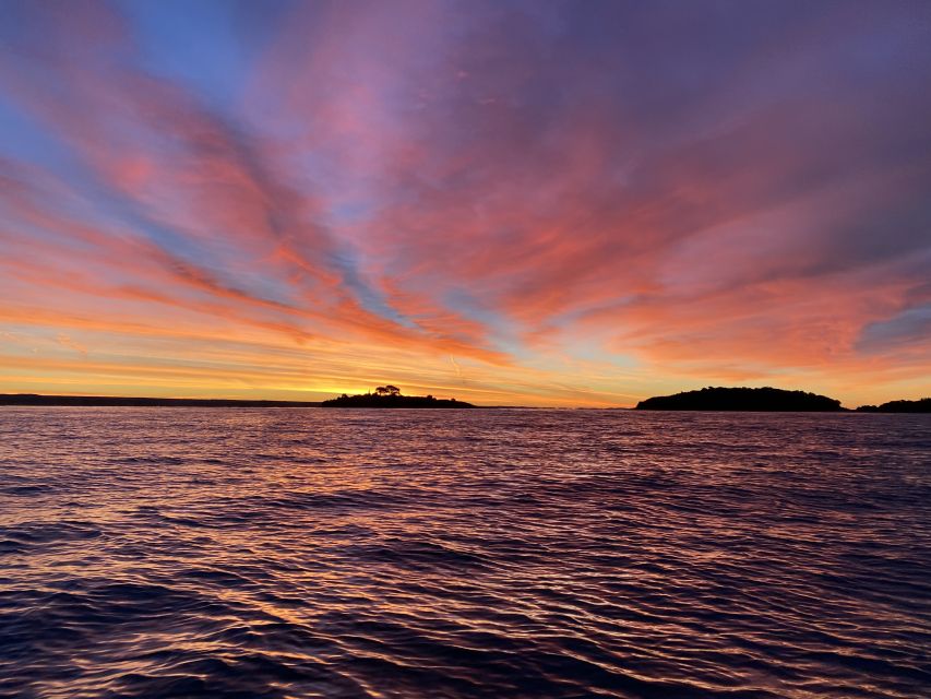 Rovinj: Sunrise Dolphins & Fishermen at Work Speedboat Tour - Frequently Asked Questions