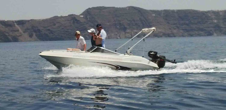 Santorini: Rent a Speedboat License Free - Frequently Asked Questions