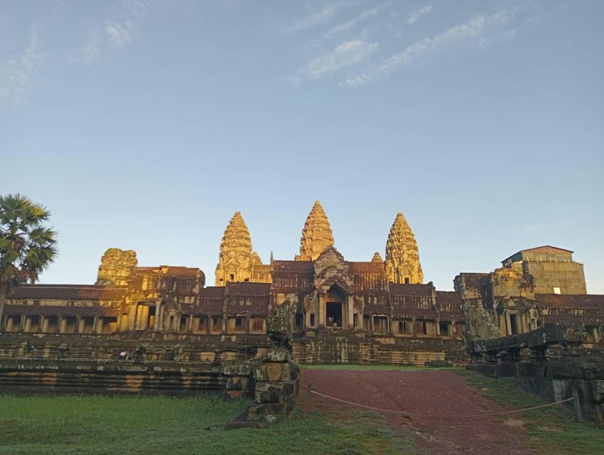 Siem Reap: Angkor Wat Sunrise Bike Tour With Breakfast - Frequently Asked Questions