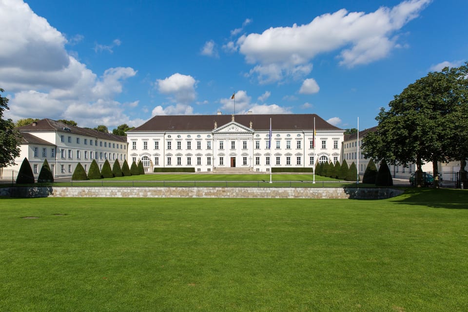 Skip-the-line Charlottenburg Palace and Gardens Private Tour - Frequently Asked Questions