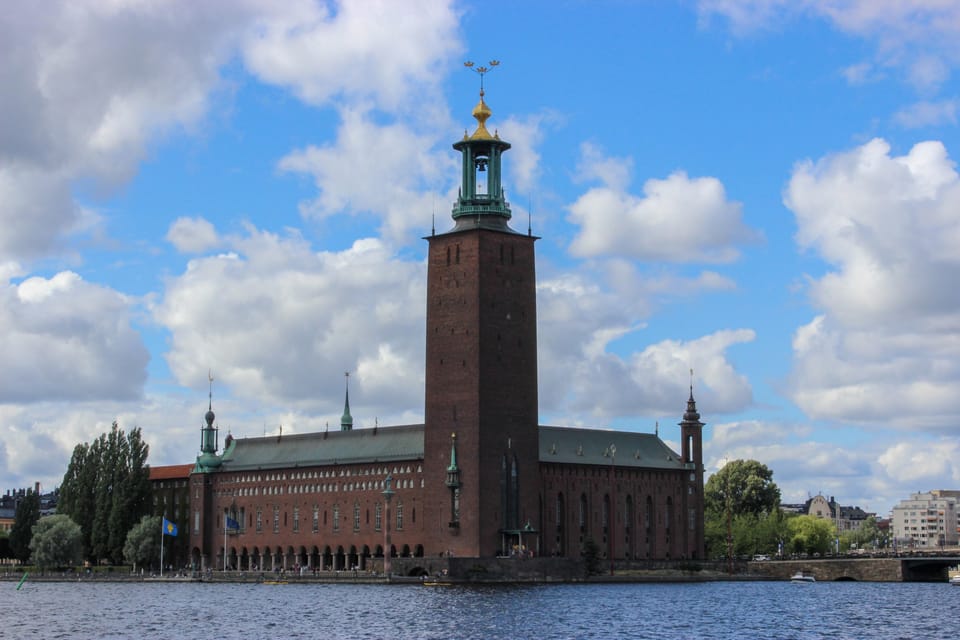 Stockholm: Must-See Attractions City Hall, Old Town & Vasa - Frequently Asked Questions