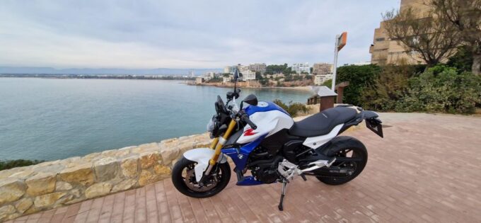 Tour Scooter 125CC Guided Cambrils Village With Hotel Pickup - Frequently Asked Questions