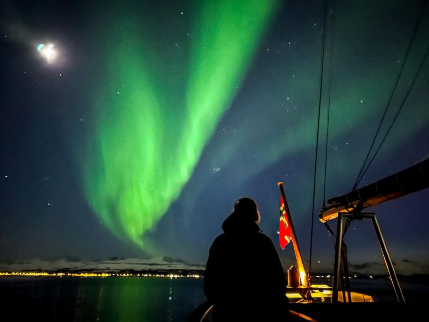 Tromso: Luxury Northern Lights Cruise With Hot Tub & Dinner - Frequently Asked Questions