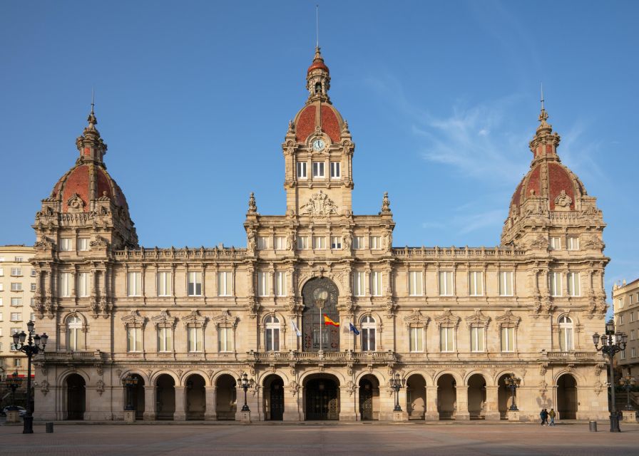 A Coruña: Private Walking Tour With Beer or Wine - Tour Overview