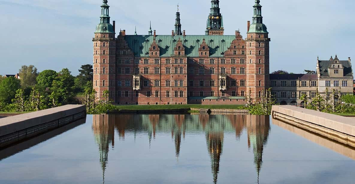 A Easy Pace Tour of Kronbog Castle and Frederiksborg Palace - Key Points