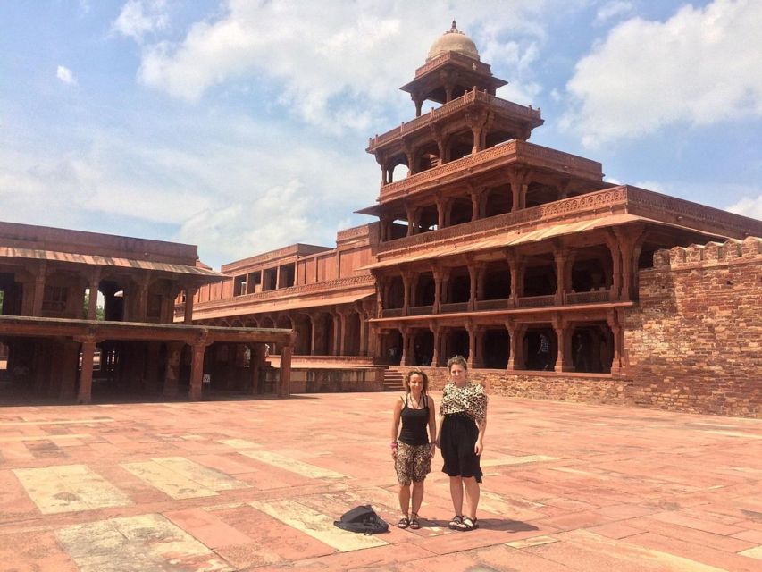 Abhaneri Step Well & Fatehpur Tour With Jaipur to Agra - Key Points