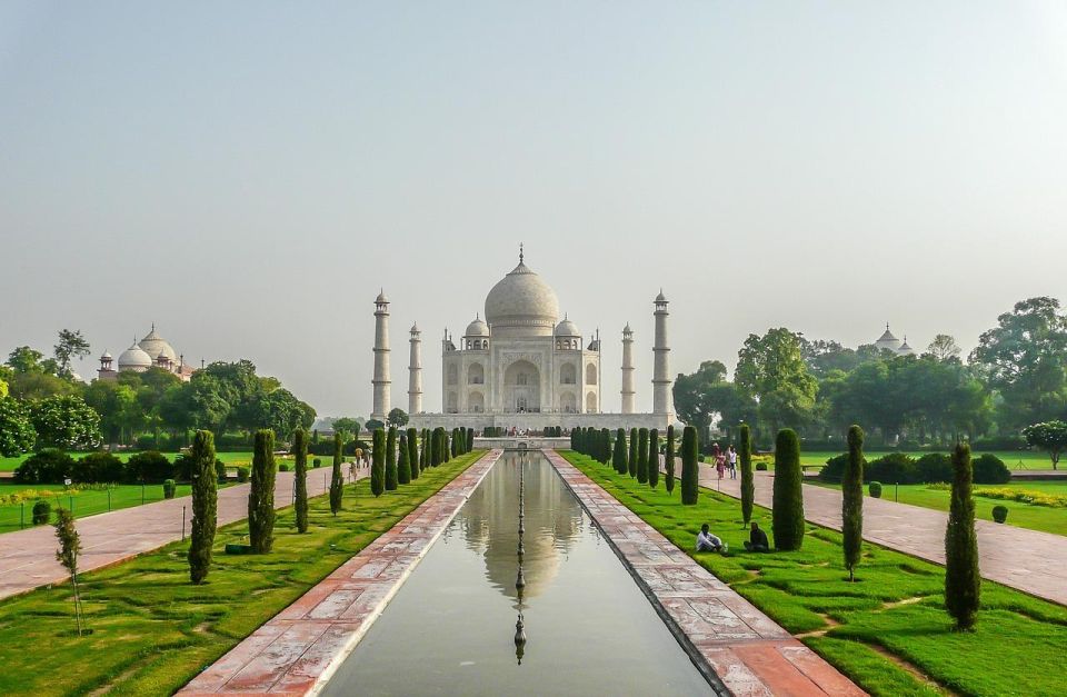 Agra: Sunrise Taj Mahal and Agra Fort Private Tour - Key Points